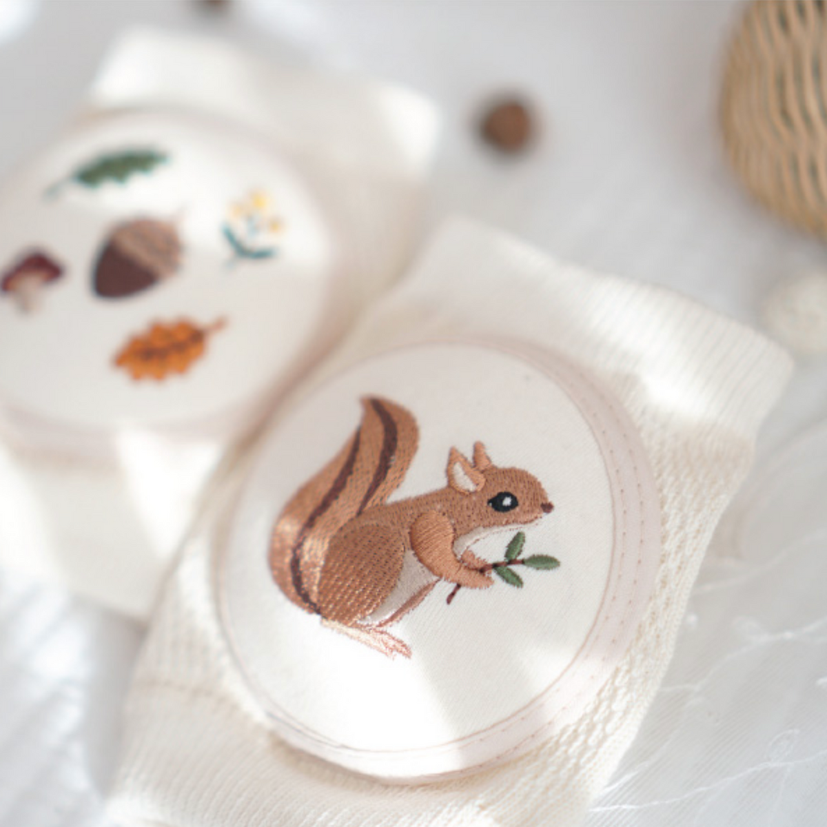 Squirrel knee pads