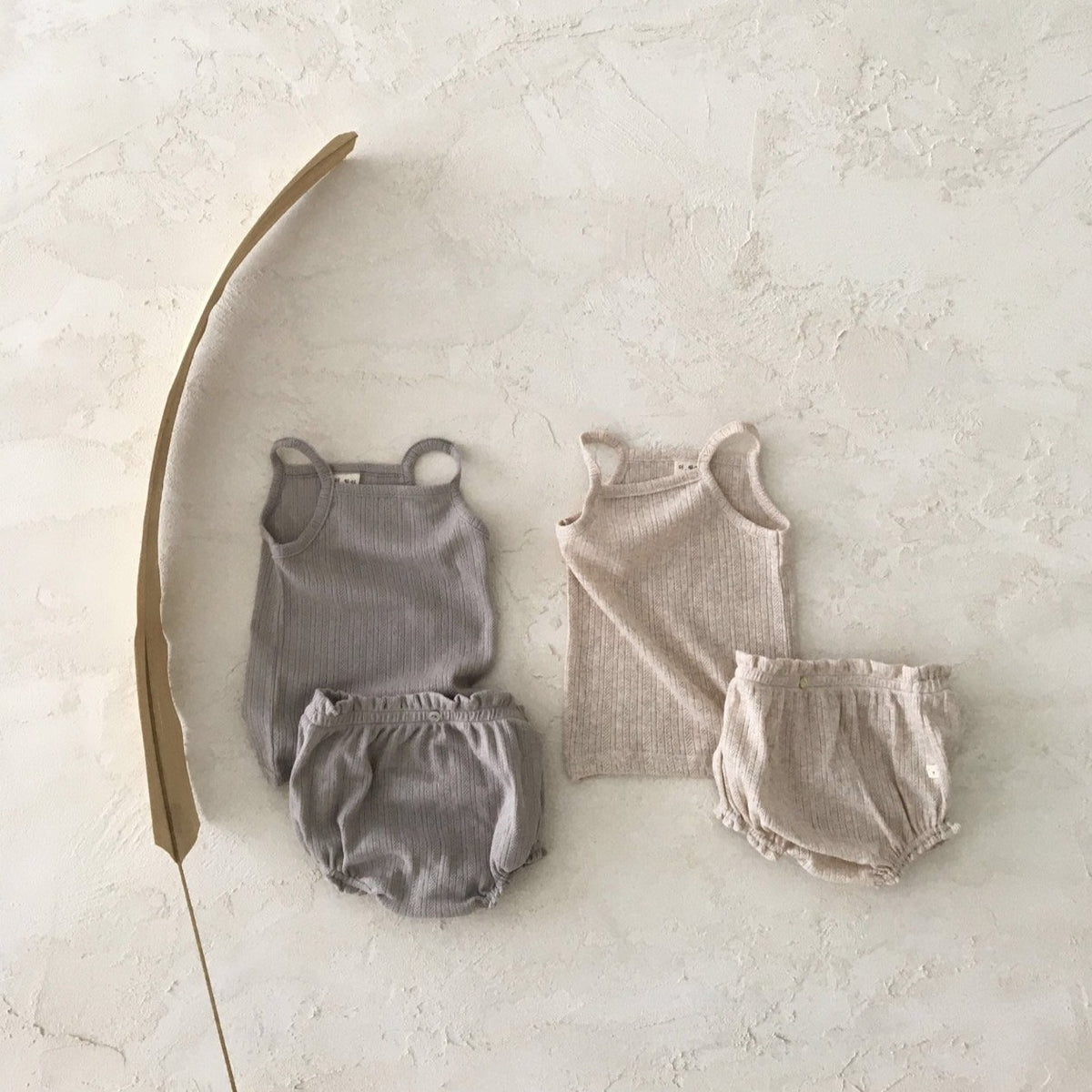 Simple set of top & bloomer