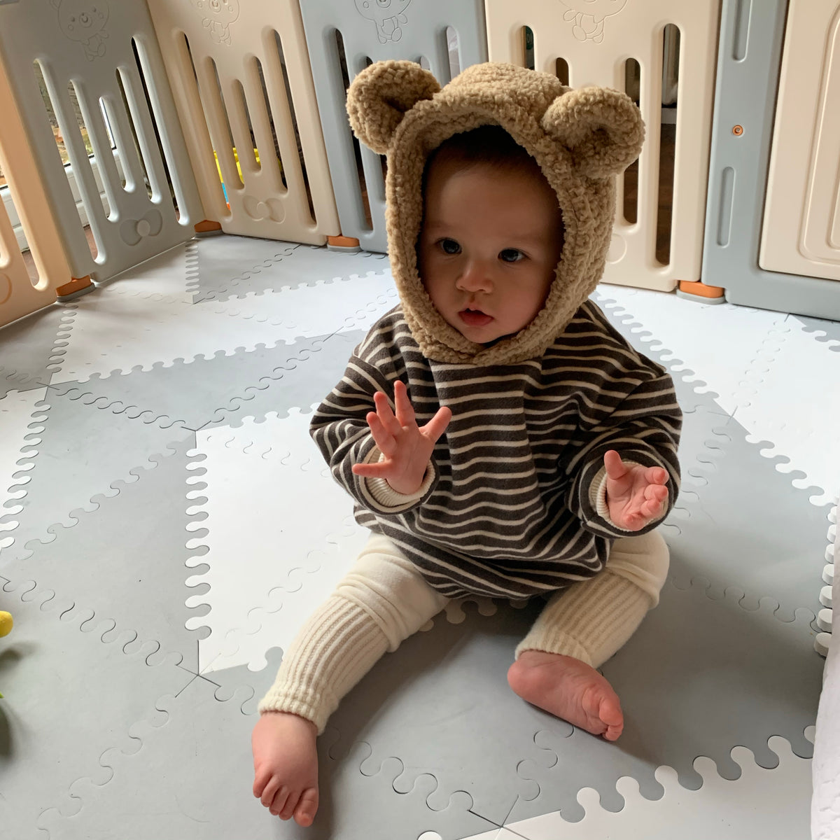 Fleecy bear jumper