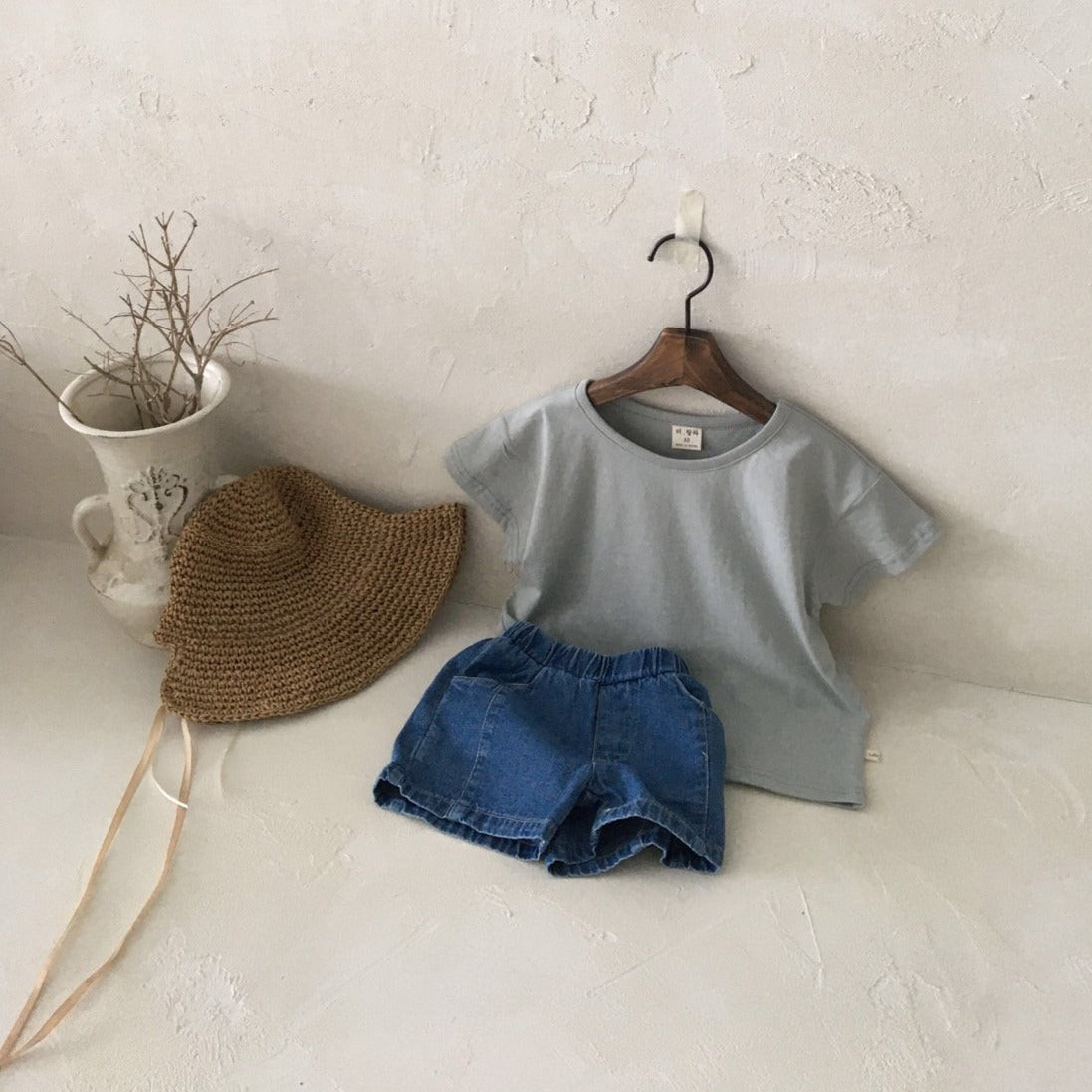 Plain T-shirt
