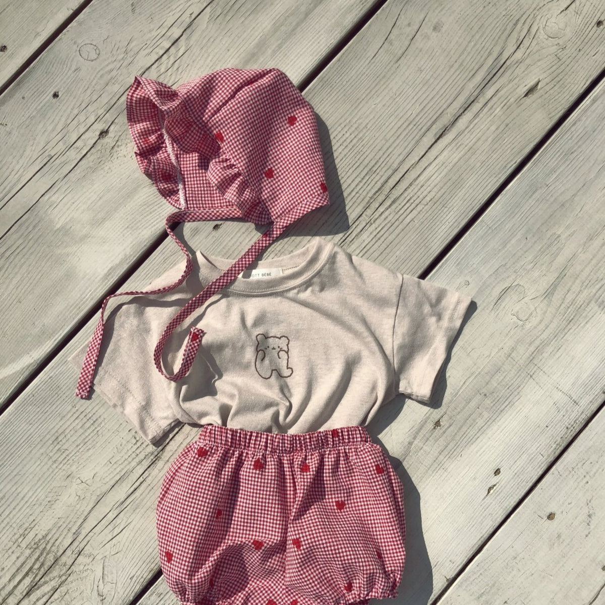 Heart Bloomer & Bonnet set