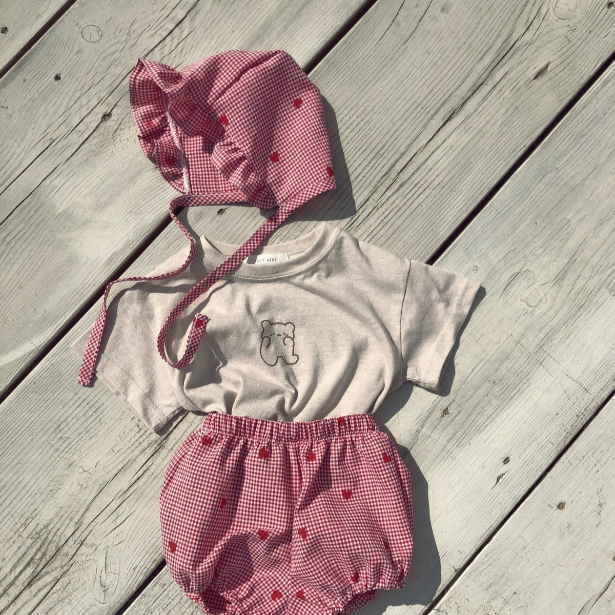 Heart Bloomer & Bonnet set