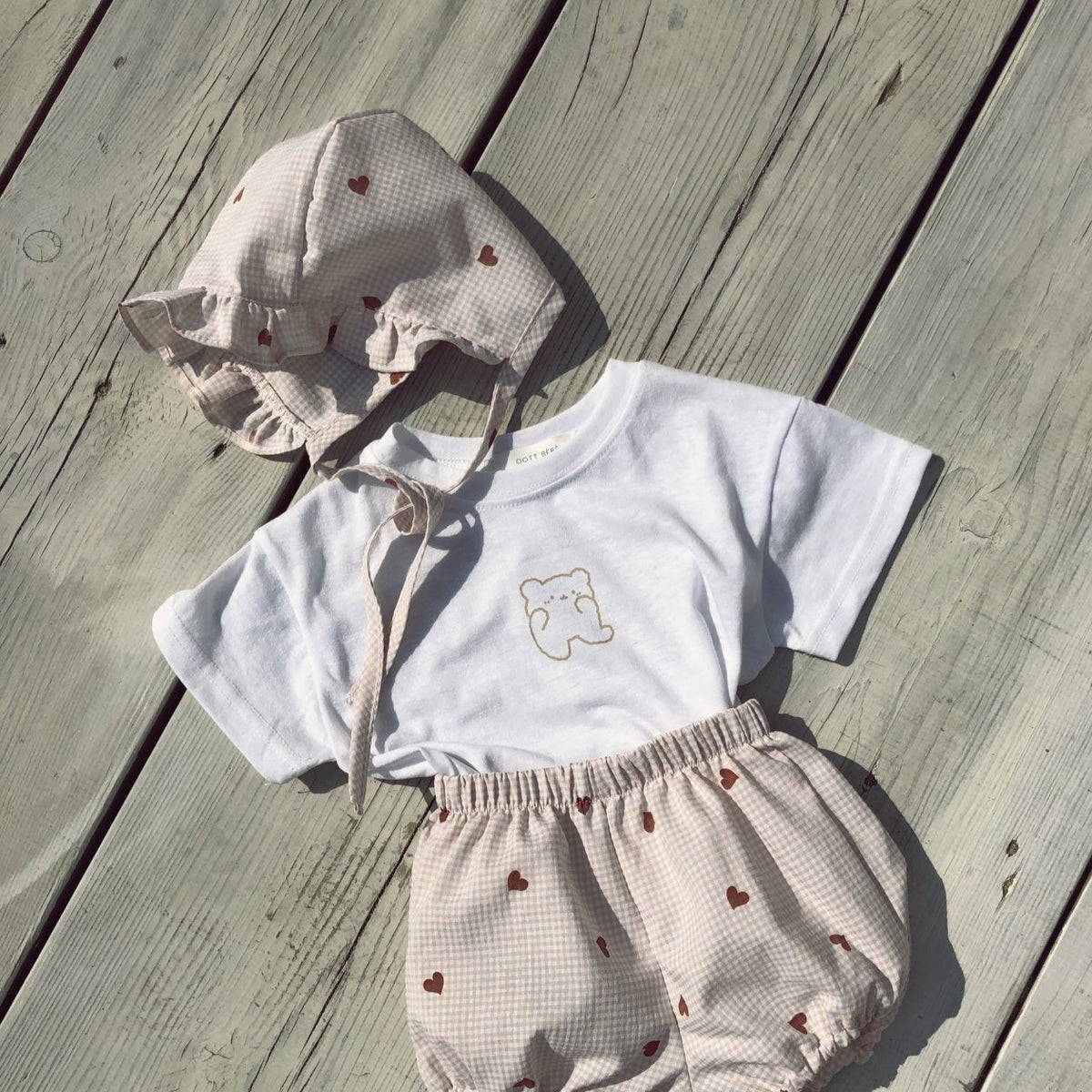 Heart Bloomer & Bonnet set