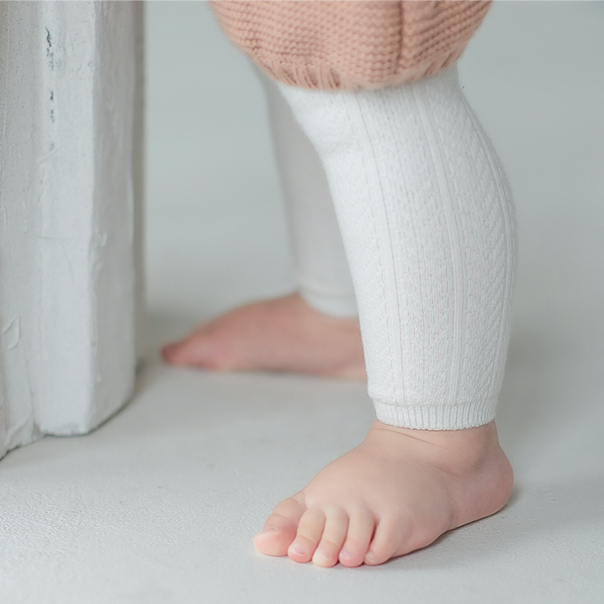 A set of leggings & Socks