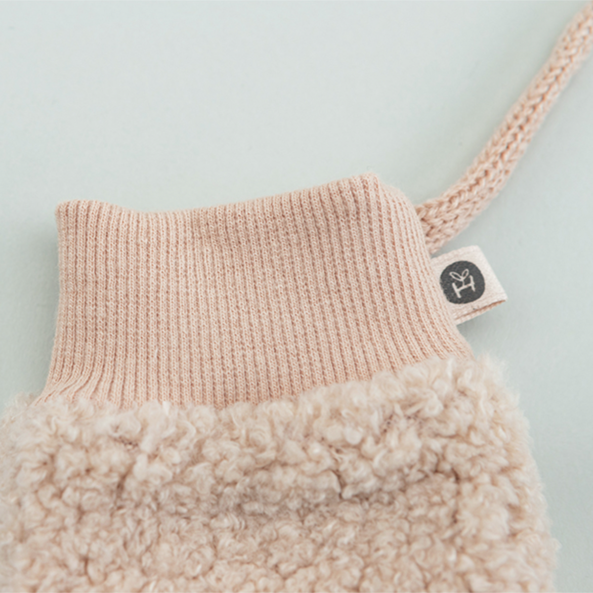 Fleece gloves