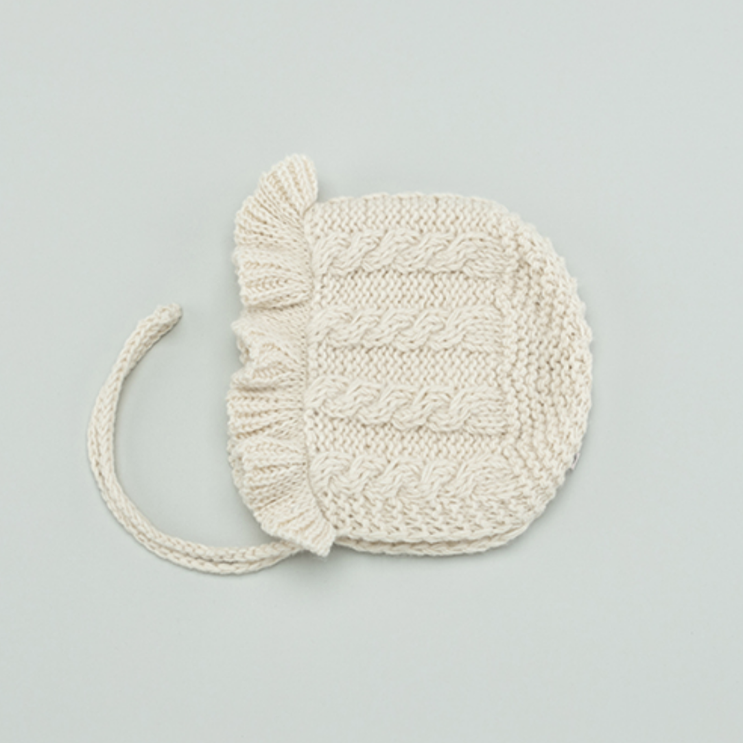 Frilly knit bonnet