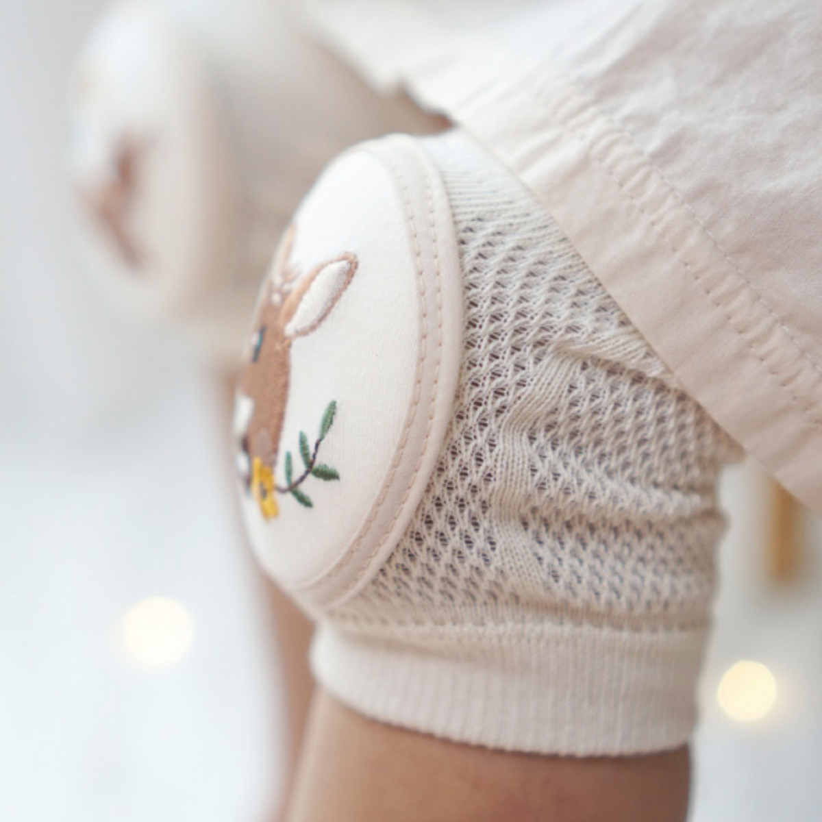 Fawn knee pads