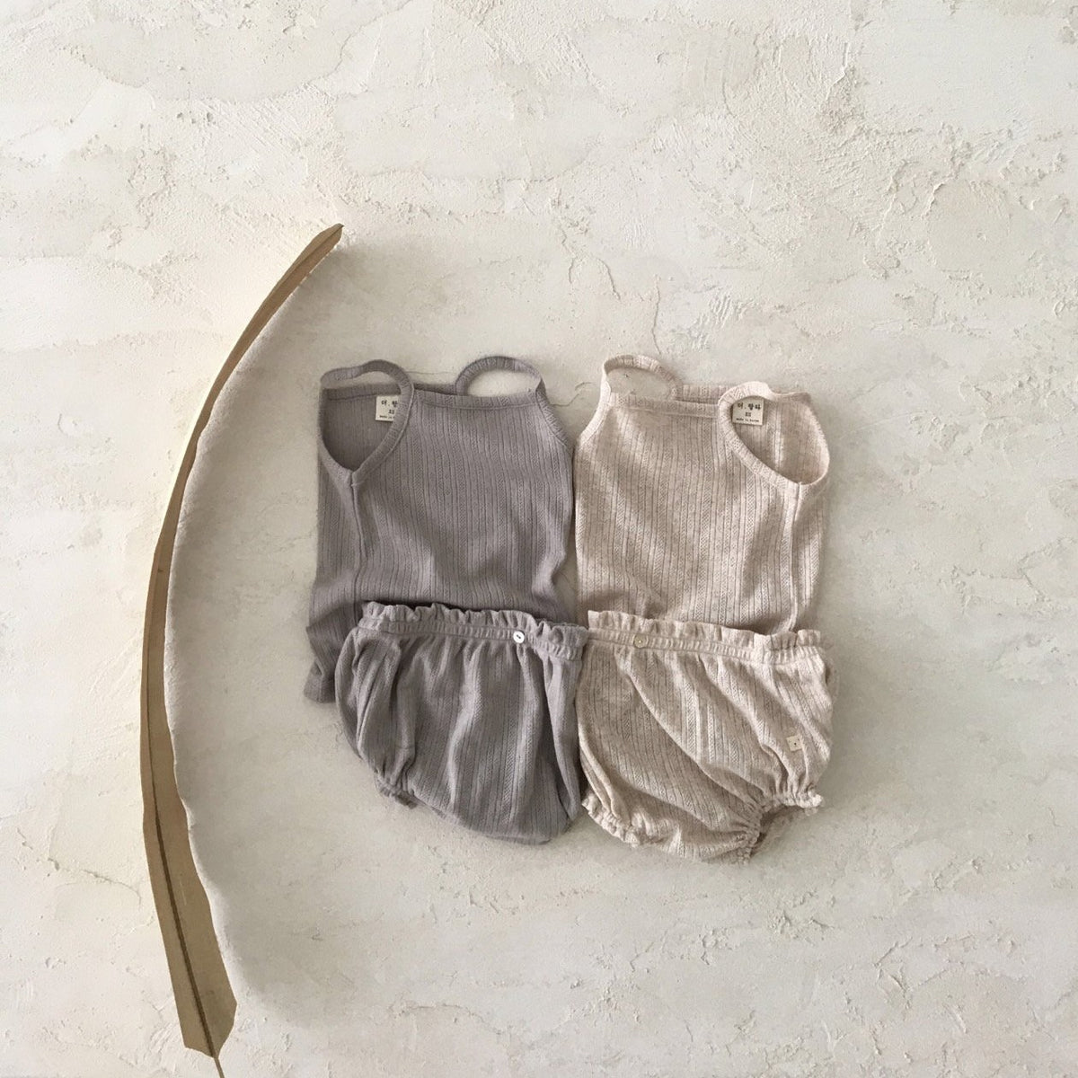 Simple set of top & bloomer