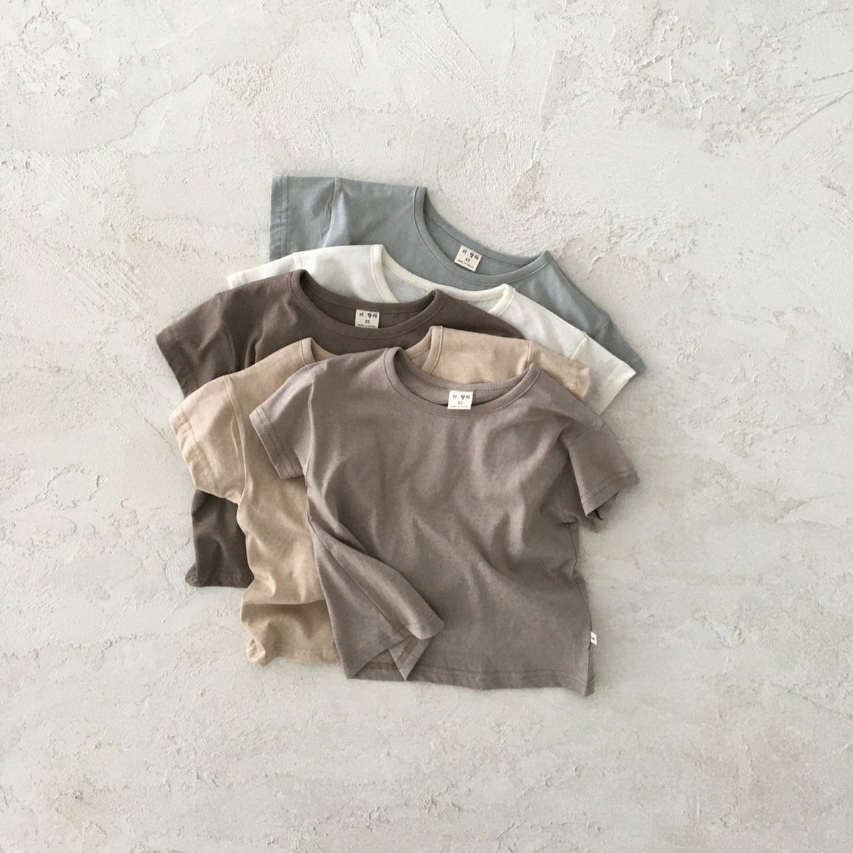 Plain T-shirt