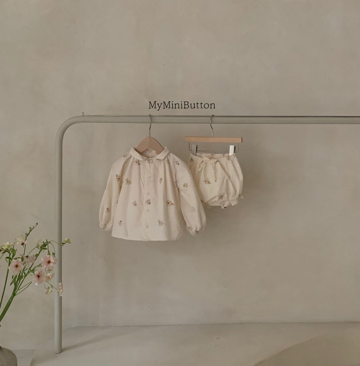 Spring blouse